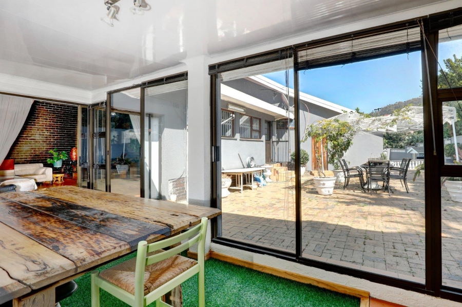 4 Bedroom Property for Sale in Loevenstein Western Cape